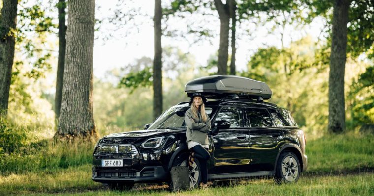 Bagage meenemen op een roadtrip met een Thule dakkoffer Force 3