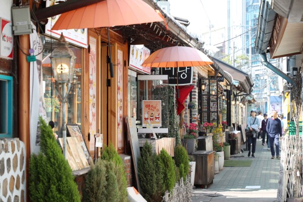 ©KTO - Ikseon-dong  Seoul Korea
